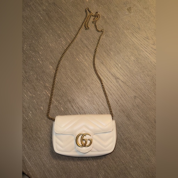 Gucci Marmont super mini bag authentic. Like new. No visible wear - Picture 4 of 12